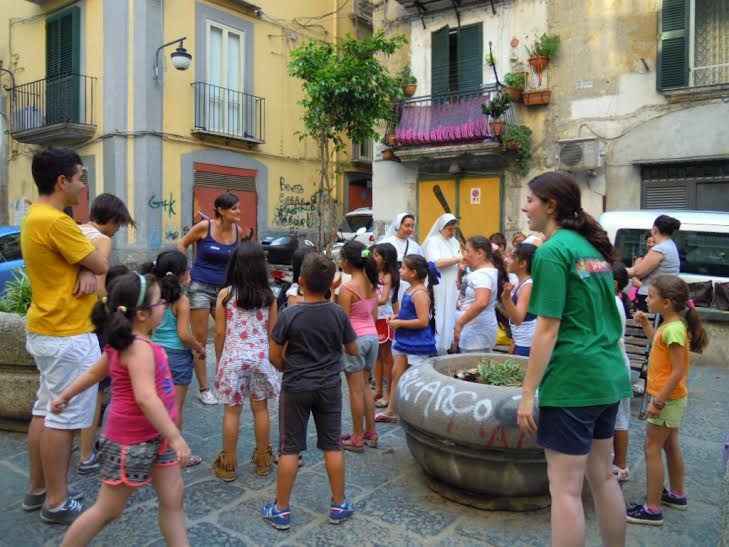 Napoli, un centro educativo per ritrovare affetto e serenità